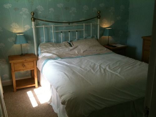 The Plough Hotel Sleights Екстериор снимка